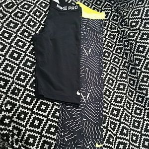 Nike Pro leggings 2 pairs MEDIUM